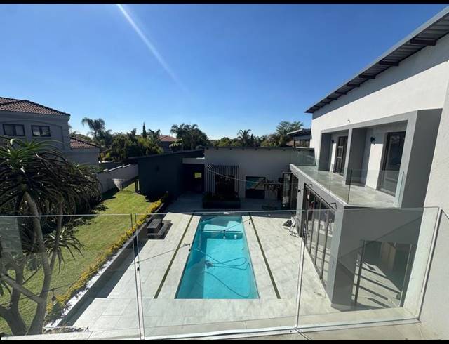 6 BEDROOM HOUSE FOR SALE IN MIDSTREAM ESTATE
